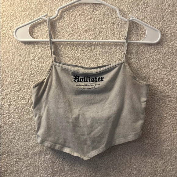 Tops - blue cropped tank top